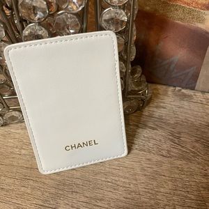 Nwot Chanel Coco Crush Compliment ID Case